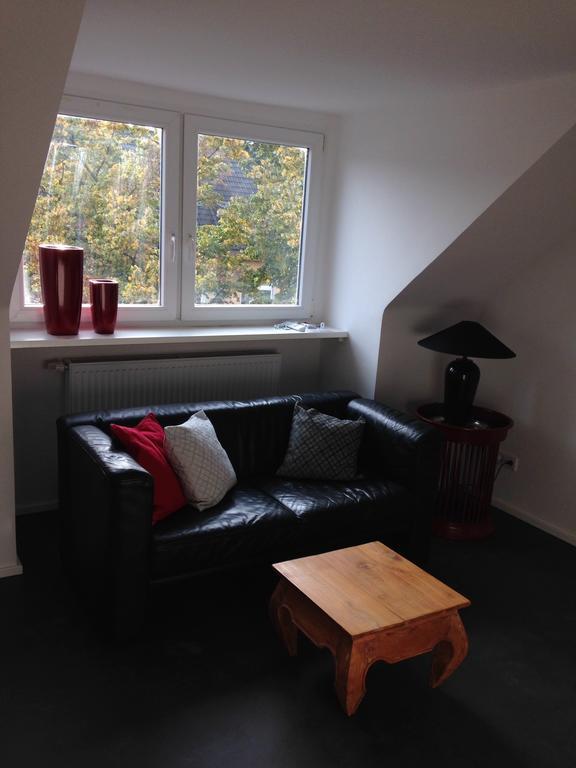 Moltke 120 Apartman Düsseldorf Szoba fotó